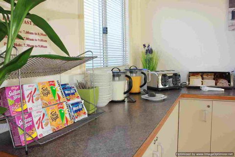Toowong Central Motel Apartments - Hotel Accommodation 1