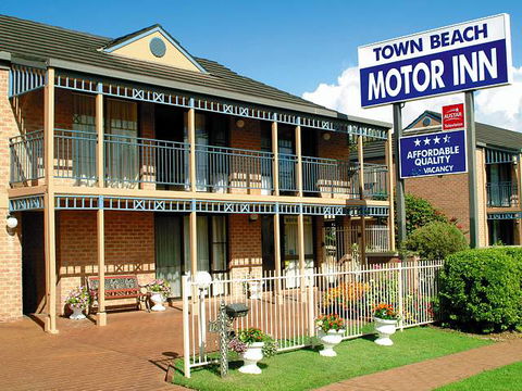 Town Beach Motor Inn - Hotel Accommodation 1