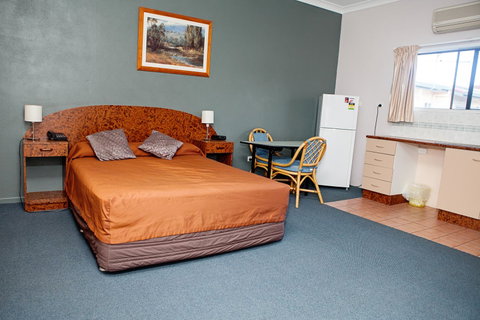 Townview Motel - Hotel Accommodation 5