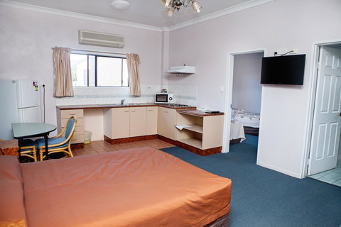 Townview Motel - Hotel Accommodation 3