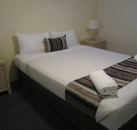 Trickett Gardens Holiday Inn - Hotel Accommodation