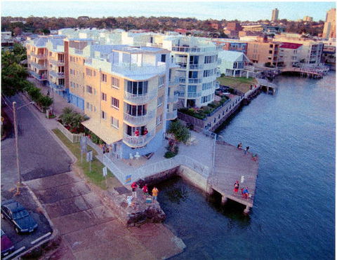 Tripcony Quays - Hotel Accommodation 0