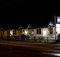 Tudor House Motel - Hotel Accommodation