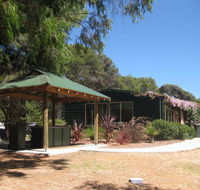 Turner Caravan Park - Hotel Accommodation
