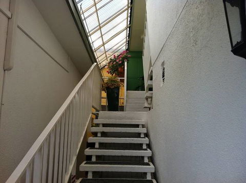 White Manor Motel - Hotel Accommodation 3