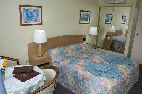 White Manor Motel - Hotel Accommodation 4