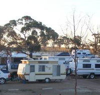 Woomera Traveller's Village  Caravan Park - Hotel Accommodation