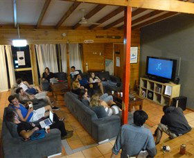 Coolibah Lodge Backpackers - Hotel Accommodation 2