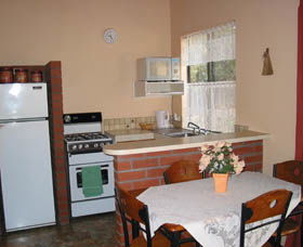 Gum Grove Chalets - Hotel Accommodation 2