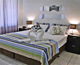Absolute Beachfront Apartment - Hotel Accommodation 2