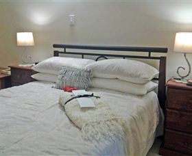 Bromeliad Bed And Breakfast - Hotel Accommodation 0