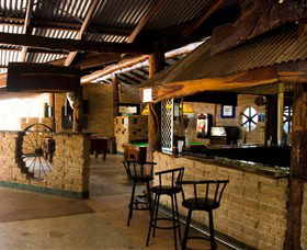 Lazy Lizard Caravan Park - Hotel Accommodation 1