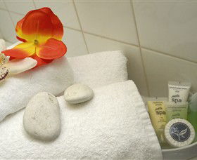 Birches Serviced Apartments - Hotel Accommodation 3