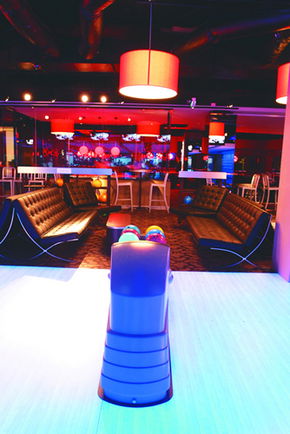 Strike Bowling Bar - Chapel - Hotel Accommodation 3