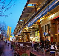 Knox Shopping Centre - Hotel Accommodation