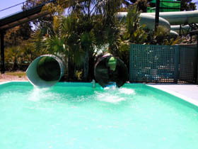 Kalamunda Wet 'n' Wild - Hotel Accommodation 2