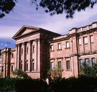 Australian Museum - Hotel Accommodation