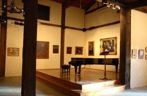 Montsalvat - Hotel Accommodation 4