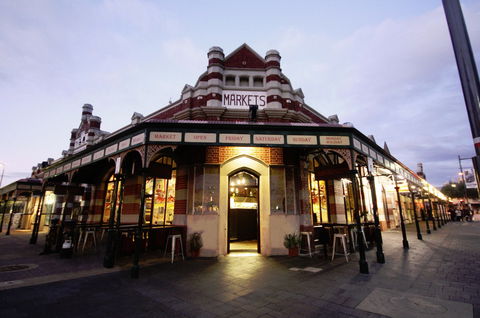 Fremantle Markets - Hotel Accommodation 1