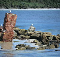 Whalers Beach - Hotel Accommodation