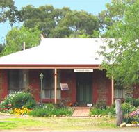 Stacey Studio Gallery  Almond Grove BB - Hotel Accommodation