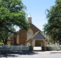 St George Church and Cemetery Tours - Hotel Accommodation