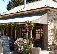 Reilly's Wines and Restaurant - Hotel Accommodation