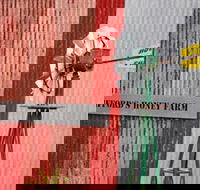 Clifford's Honey Farm - Hotel Accommodation