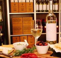 One Planet Cellars - Hotel Accommodation