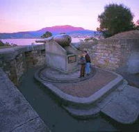 Kangaroo Bluff Historic Site - Hotel Accommodation