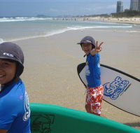 Broadbeach Surf School - Hotel Accommodation