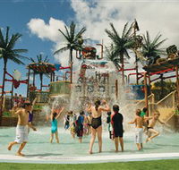 Wet 'n' Wild Water World - Hotel Accommodation