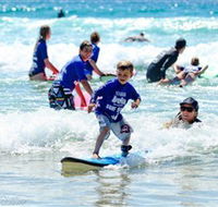 Coolum Surfing School - Hotel Accommodation