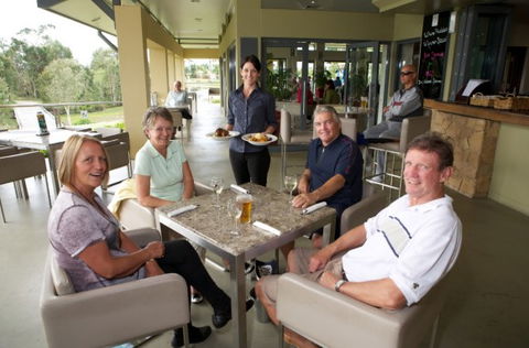 Pelican Waters Golf Club - Hotel Accommodation 7