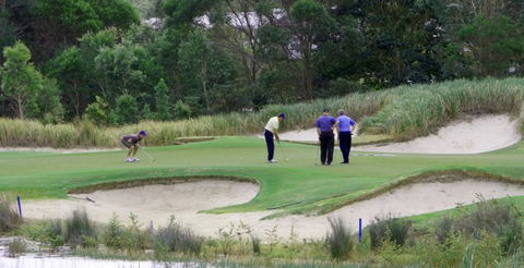 Pelican Waters Golf Club - Hotel Accommodation 8
