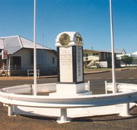 Cloncurry War Memorial - Hotel Accommodation