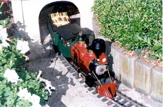 M & K Model Railways - Hotel Accommodation 0