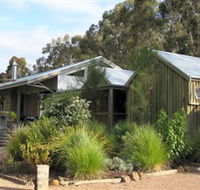 Timboon Railway Shed Distillery - Hotel Accommodation