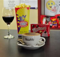 Mansfield Armchair Cinema - Hotel Accommodation