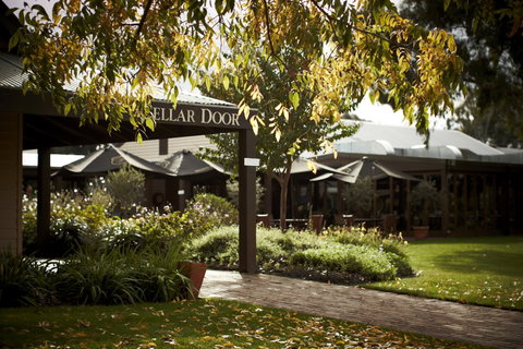 Brown Brothers Milawa Vineyard - Hotel Accommodation 2