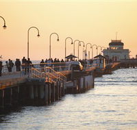 St Kilda Pier - Hotel Accommodation