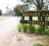 Squitchy Lane Vineyard - Hotel Accommodation