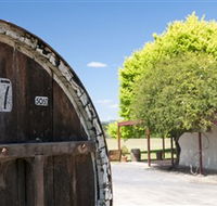 St Huberts Cellar Door  Vineyard - Hotel Accommodation