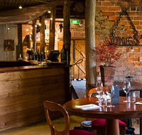 Jones Winery  Vineyard Cafe - Hotel Accommodation