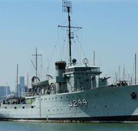 HMAS Castlemaine Museum Ship - Hotel Accommodation