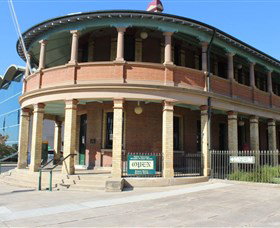 Bathurst District Historical Society Museum - Hotel Accommodation 1