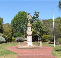 Greenmount War Memorial - Hotel Accommodation