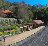 Spring Bluff Railway Station - Hotel Accommodation