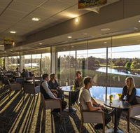 Gungahlin Lakes Golf and Community Club - Hotel Accommodation
