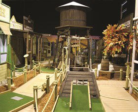 Mega Mini Golf - Hotel Accommodation 2
